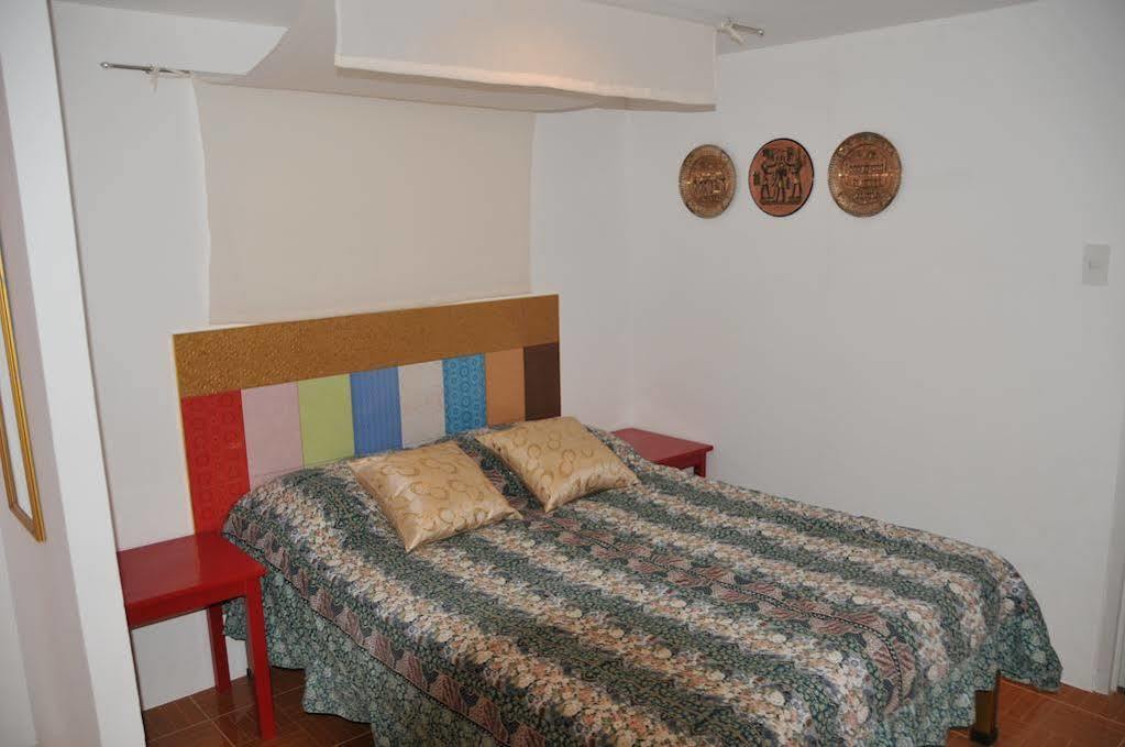 Date & Dine Resort Antipolo Extérieur photo